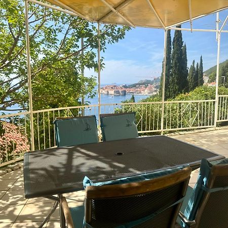 Perfect Sea View Terrace Apartment Zlatni Potok ดูบรอฟนิก ภายนอก รูปภาพ