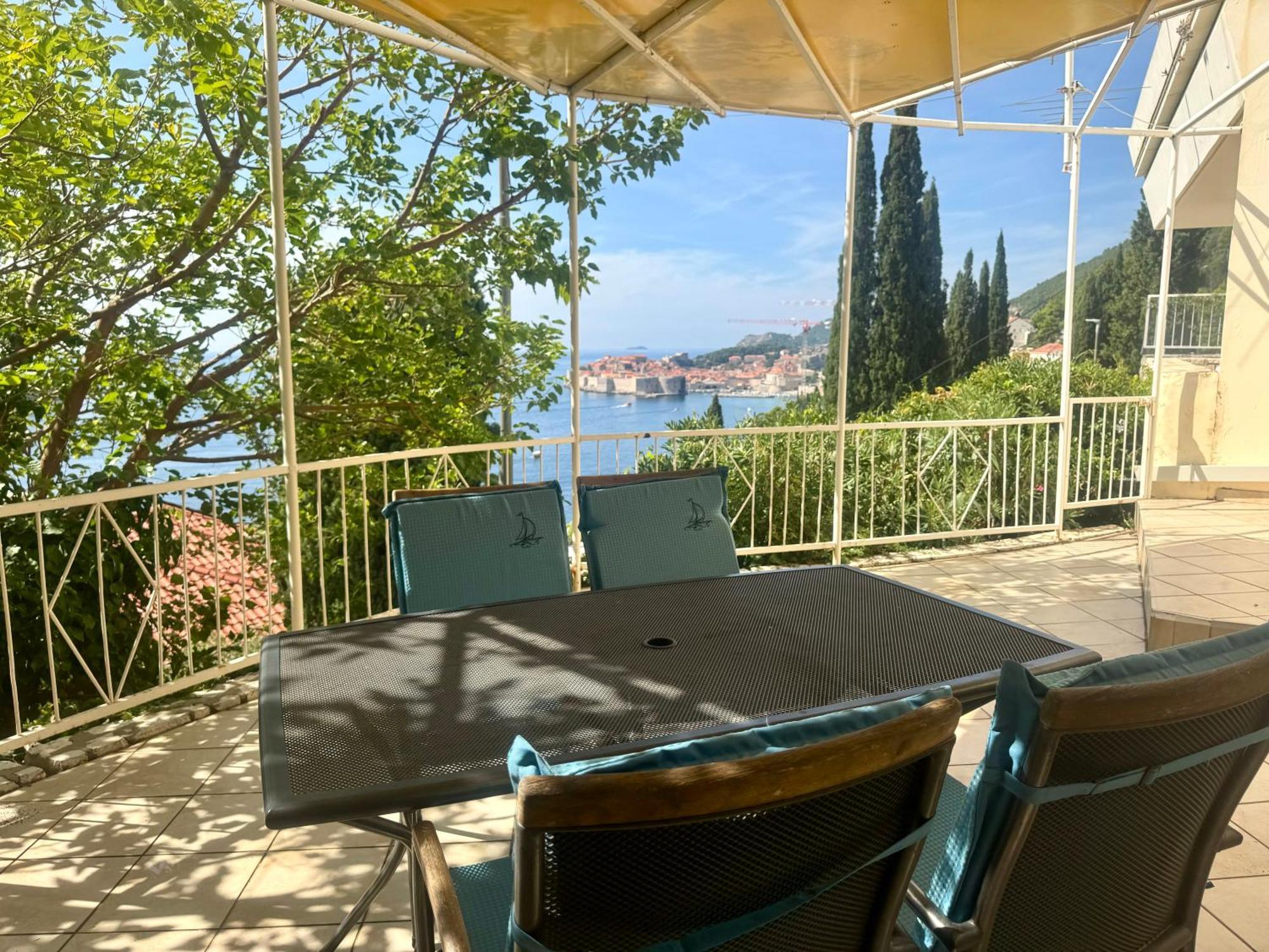 Perfect Sea View Terrace Apartment Zlatni Potok ดูบรอฟนิก ภายนอก รูปภาพ